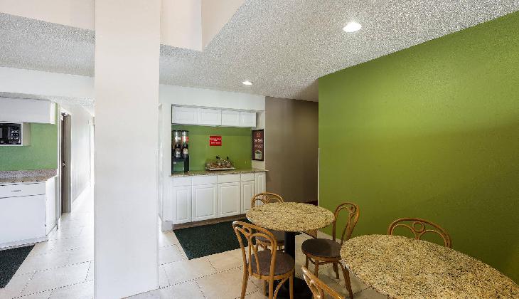 Econo Lodge Inn & Suites Richardson