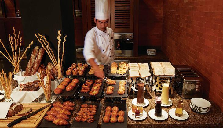 Outrigger Laguna Phuket Beach Resort