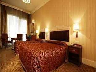 هتل مترو پارک تکسیم