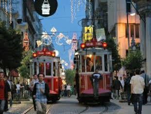 هتل آپارتمان آدا هوم تکسیم