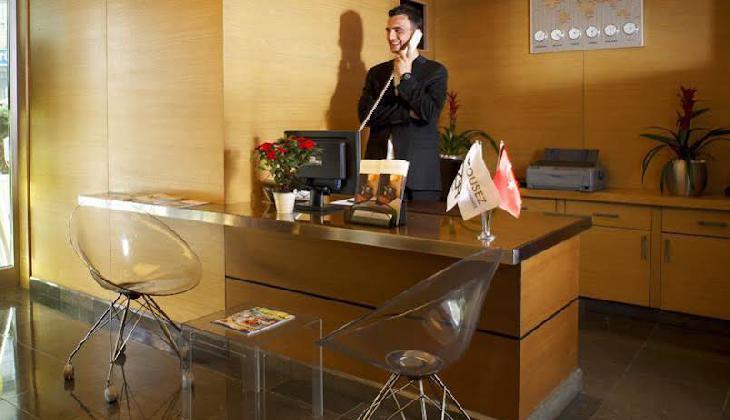 Housez Suites & Apartments