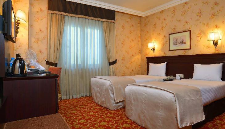 هتل پِرا رُز