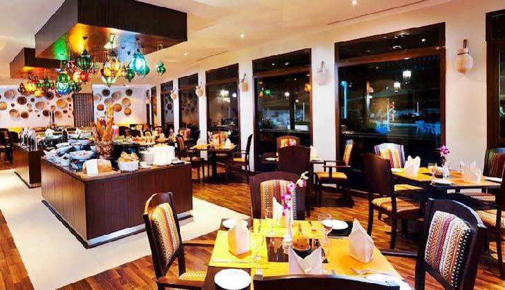 Al Falaj Hotel