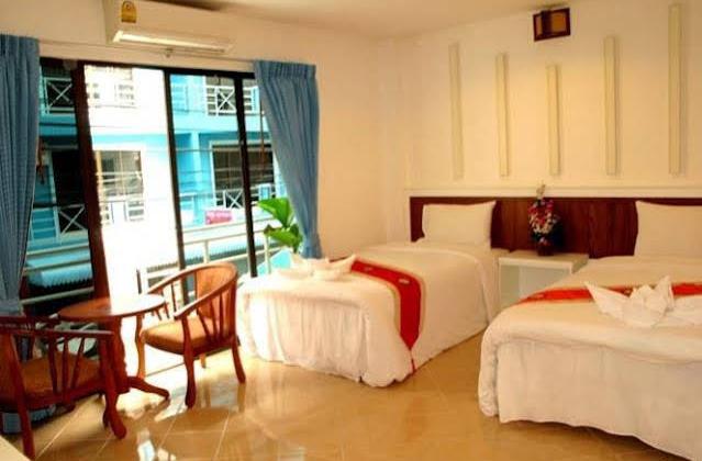 هتل تریپل راند پلیس