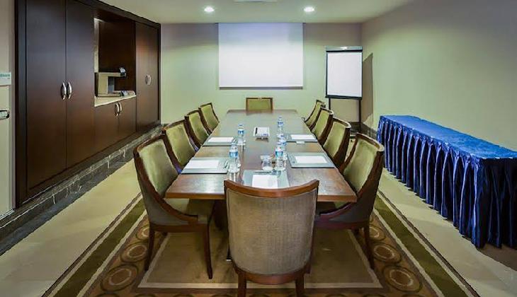 هتل تایتانیک سیتی تکسیم