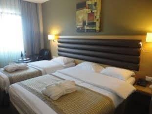 هتل ریوا تکسیم