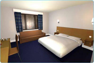 Travelodge London Central Waterloo Hotel