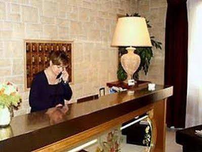 Hipotel Paris Buttes Chaumont Pyrénées