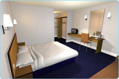 Travelodge London Central Waterloo Hotel