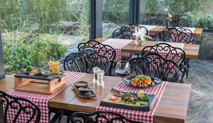 The Time Hotel Marina