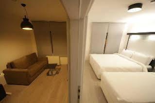 The Legend Platine Suite