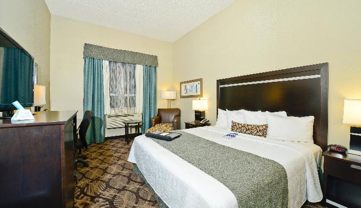 Best Western Plus Travel Hotel Toronto Airport