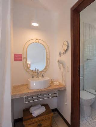 La Pedrera Small Hotel & Spa