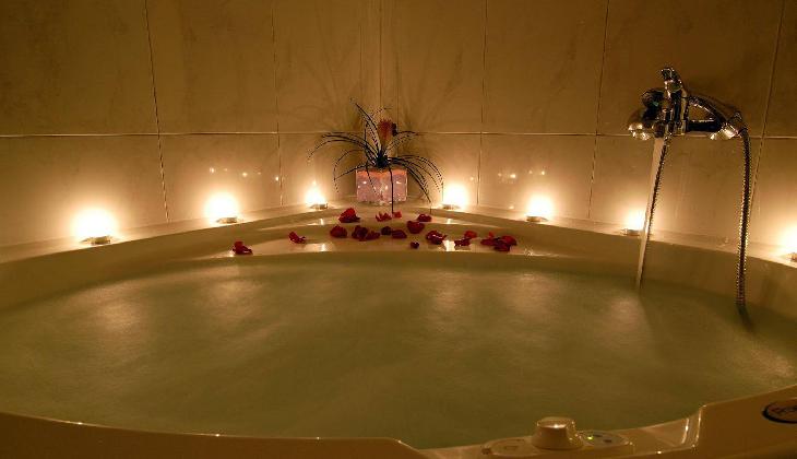 Athens Atrium Hotel & Jacuzzi Suites