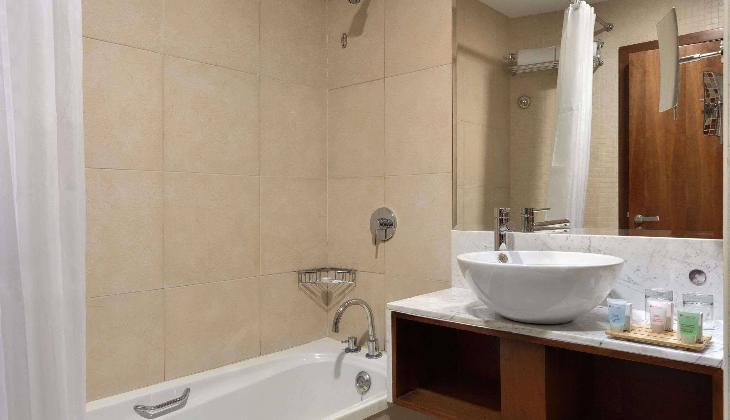 Ramada Chelsea Hotel Al Barsha