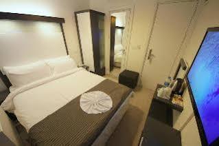 The Legend Platine Suite