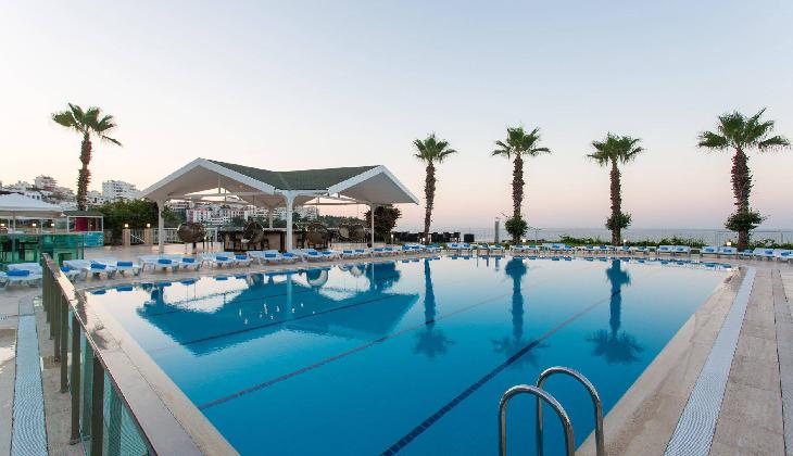 Club Hotel Falcon