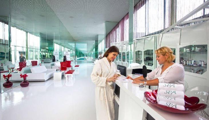 هتل آدم و حوا