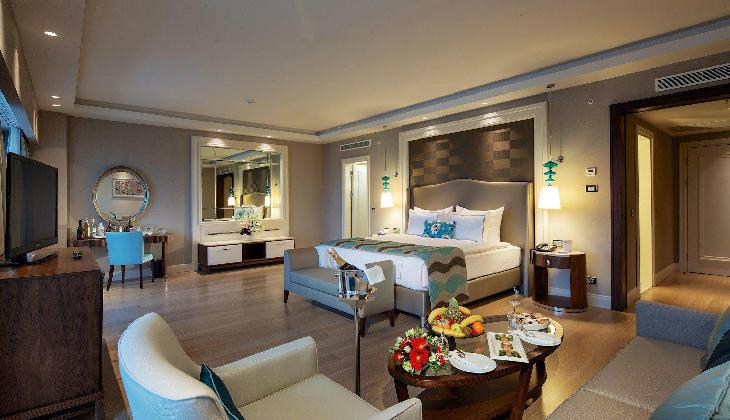 هتل تایتانیک دلوکس بلک