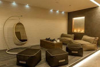 هتل دبل تری بای هیلتون