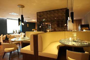 هتل دبل تری بای هیلتون