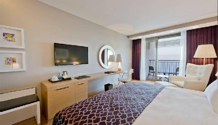 هتل آکرا باروت