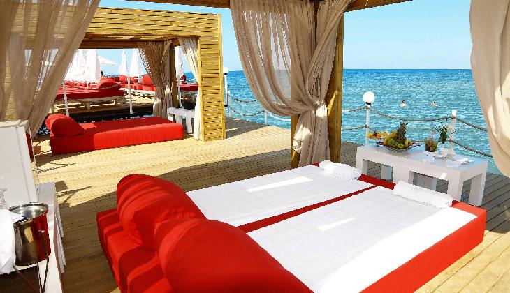 هتل آدم و حوا