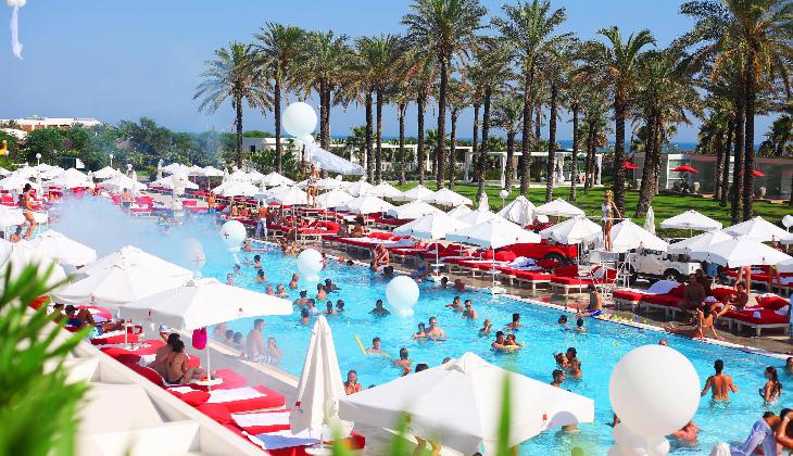 هتل آدم و حوا