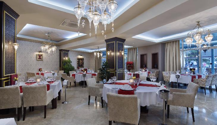 Euphoria Palm Beach Resort