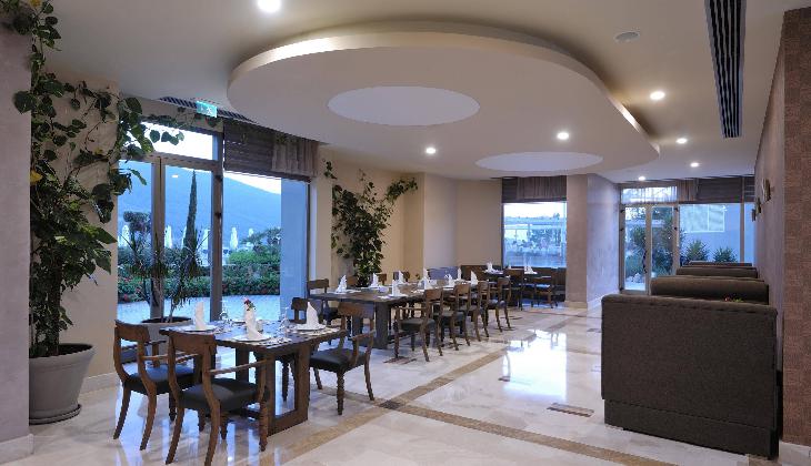 هتل لابلانچ آیلند 