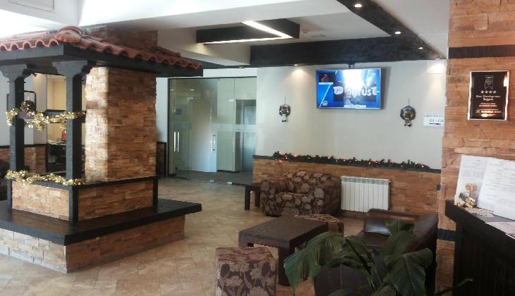 All Seasons Club Hotel