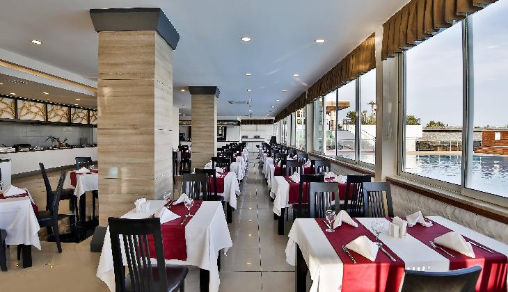 Throne Seagate Belek Hotel