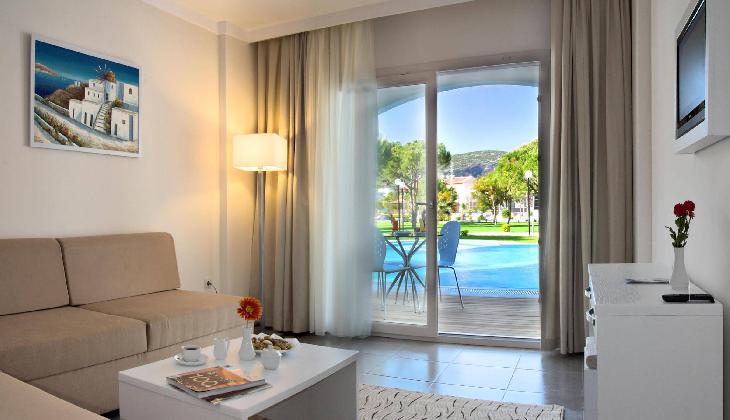 Batihan Beach Resort & Spa