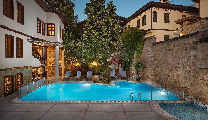 دوگان هتل انتالیا