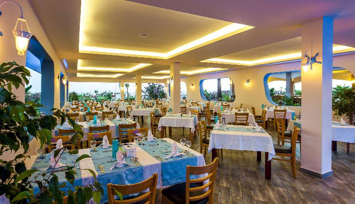 Club Hotel Turan Prince World