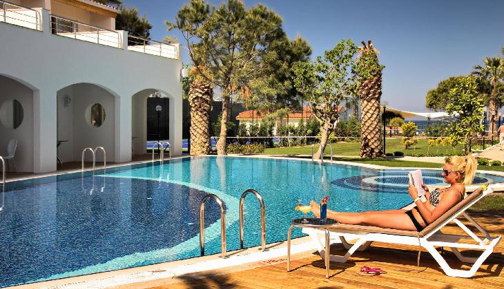 Batihan Beach Resort & Spa