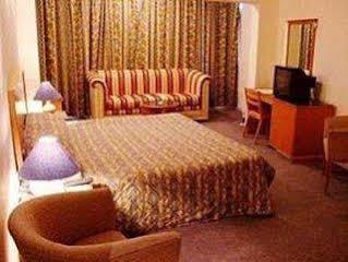 Al Jawhara Metro Hotel