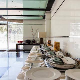 Pearl Park Inn Deluxe Hotel Apartments