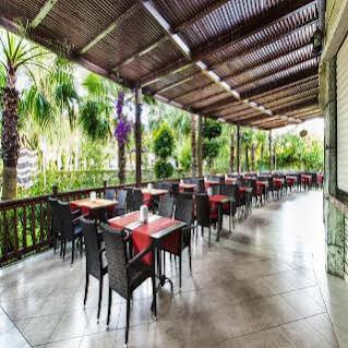 هتل ورا استون پالاس ریزورت