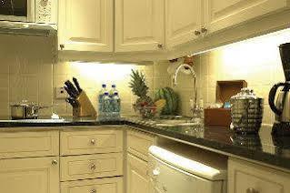 47 Park Street - Grand Residences by Marriott