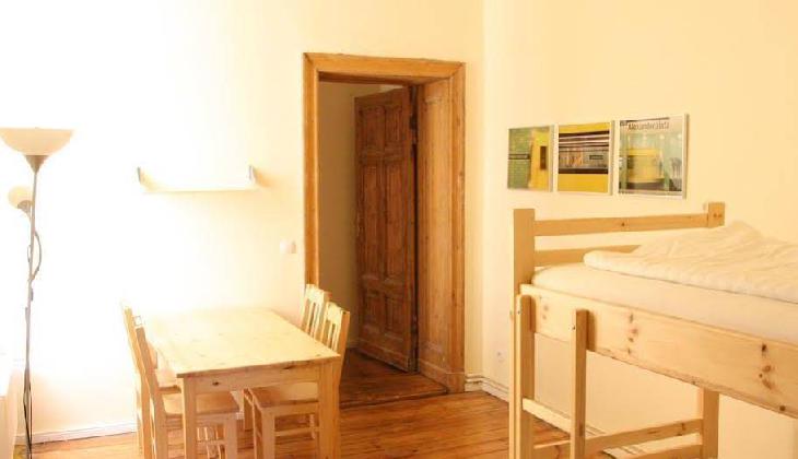 Alcatraz Backpacker Hostel