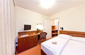 Novum Hotel Rieker Stuttgart Hauptbahnhof
