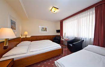 Novum Hotel Rieker Stuttgart Hauptbahnhof