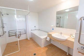 Ramada Hotel Hope Harbour