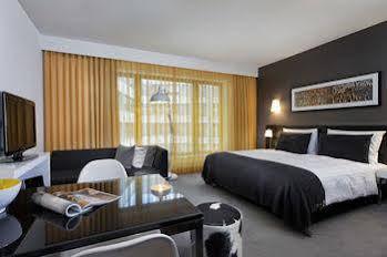 هتل آپرتمان آدینا برلین