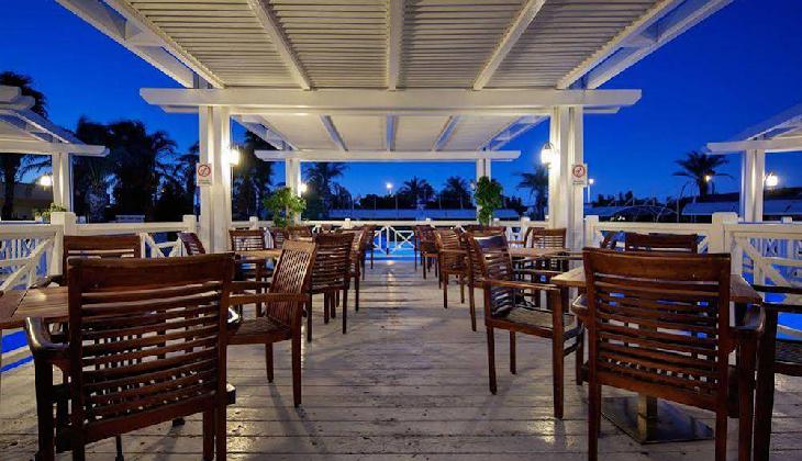 Crystal Admiral Resort Suites & Spa