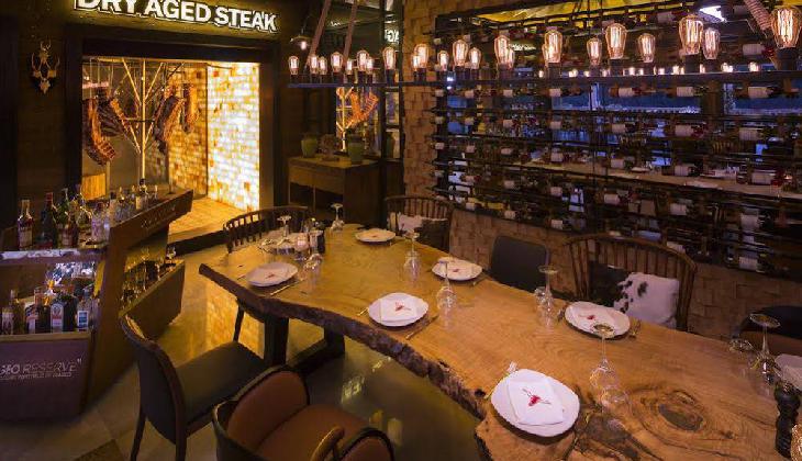 هتل تایتانیک دلوکس بلک