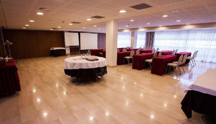 Centric Atiram Hotel