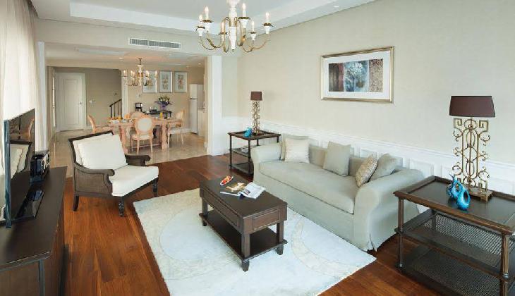 هتل تایتانیک دلوکس بلک