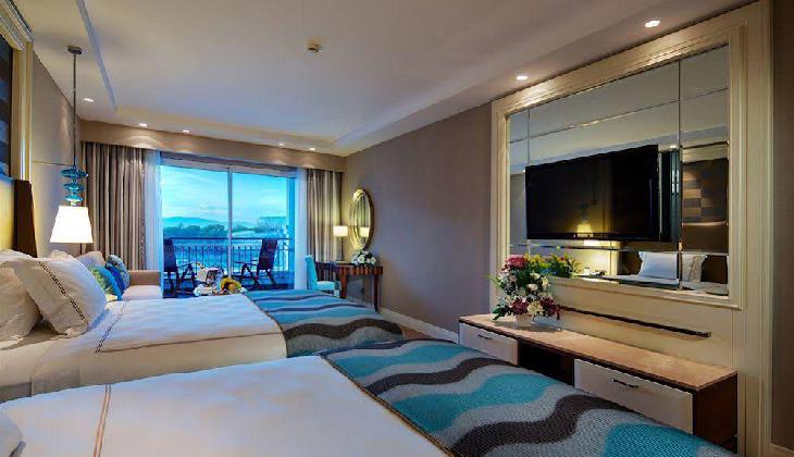 هتل تایتانیک دلوکس بلک